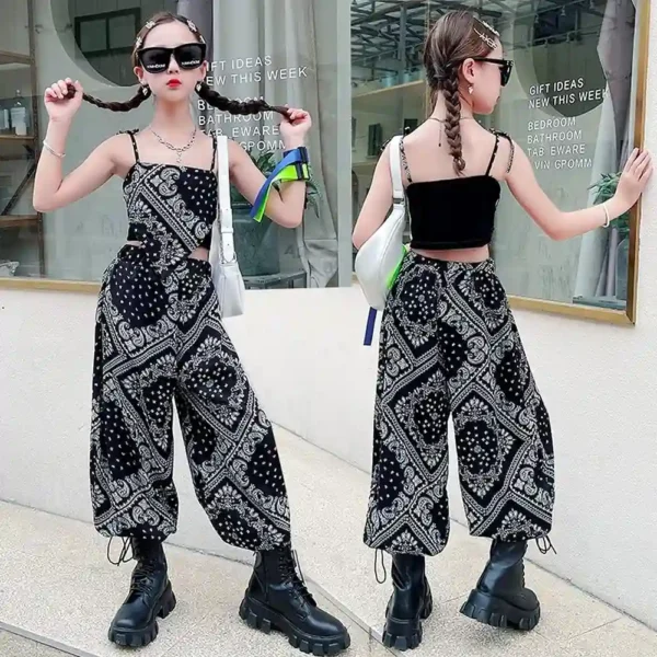 Chic and Comfortable: The Perfect 2-Piece Set for Girls - Image 2