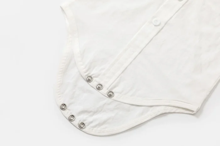 Boys White Formal Romper Shirt with Bow and Pink shorts with suspender belt set - Image 2