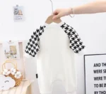 Boys Text and Puppy print pattern full sleeves white romper - Onesie for boys - Image 4