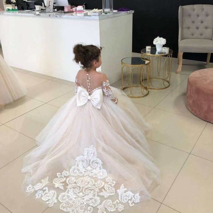 White Exquisite Princess High-end Custom Made Wedding Appliqued Lace Tulle Children's Gowns - Image 2