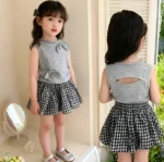 Korean Girls' Summer 2-Piece Set – Gray Solid Vest & Checkered Skirt Shorts Outfit - Image 2